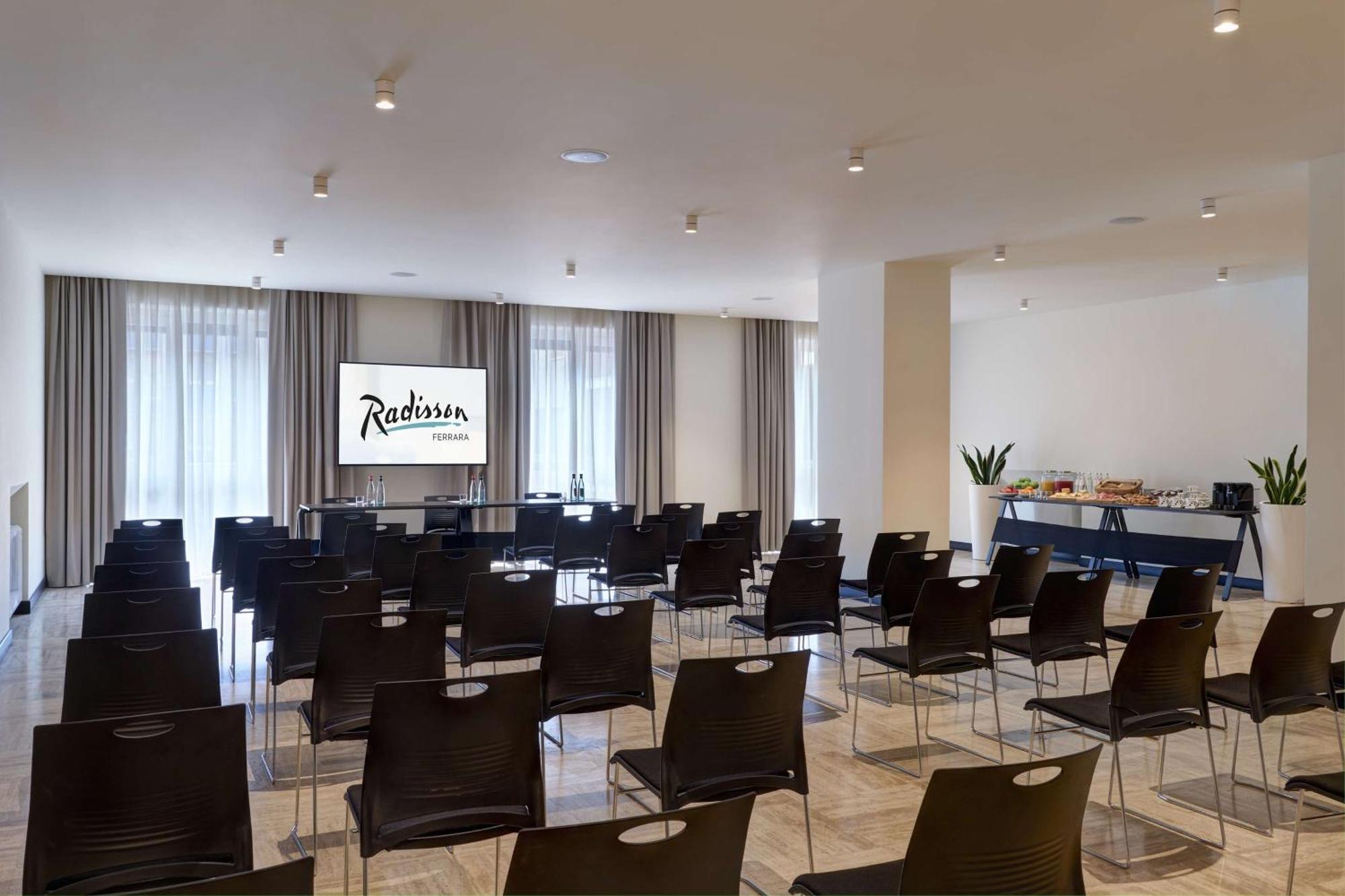 Hotel Radisson 4*